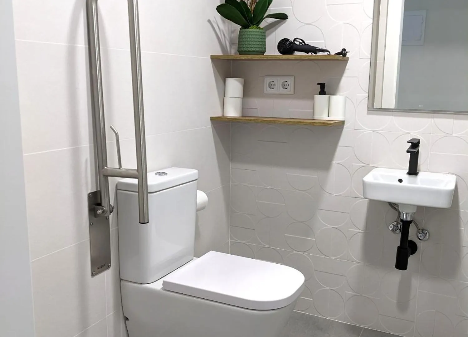 Weflating Fira Apartment L'Hospitalet de Llobregat 0*,
